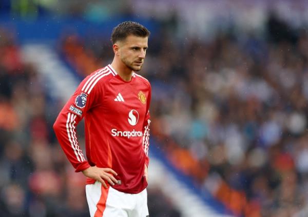 曼聯(lián)最水7號(hào)??芒特6420萬(wàn)加盟1年半1球1助，首發(fā)踢13分鐘又傷了