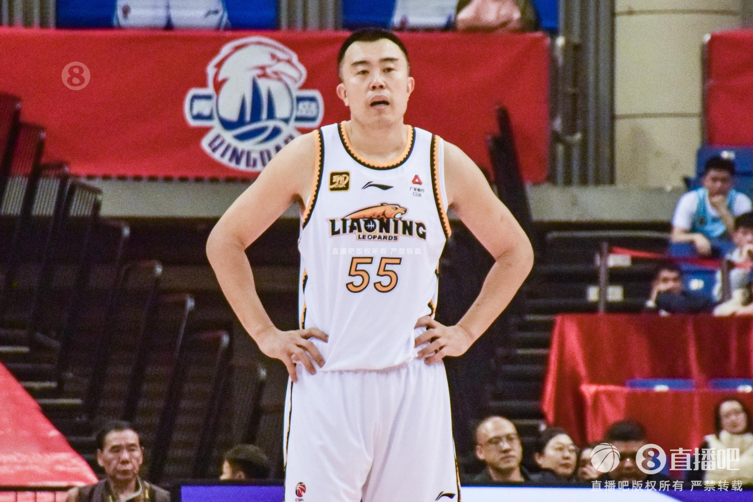 老將盡力了！韓德君7中4拿到14分12籃板3助攻